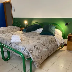 Casa Santa Caterina E Sant Antonio Pádua